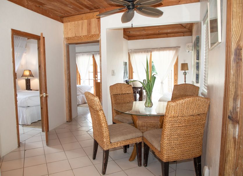 Dining room Photo