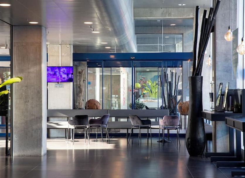 Lobby Photo