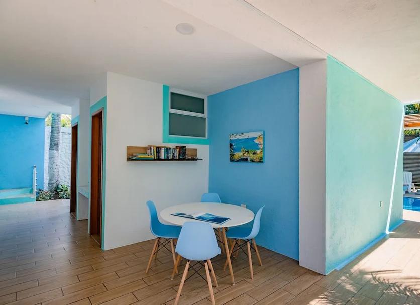 Dining room Photo