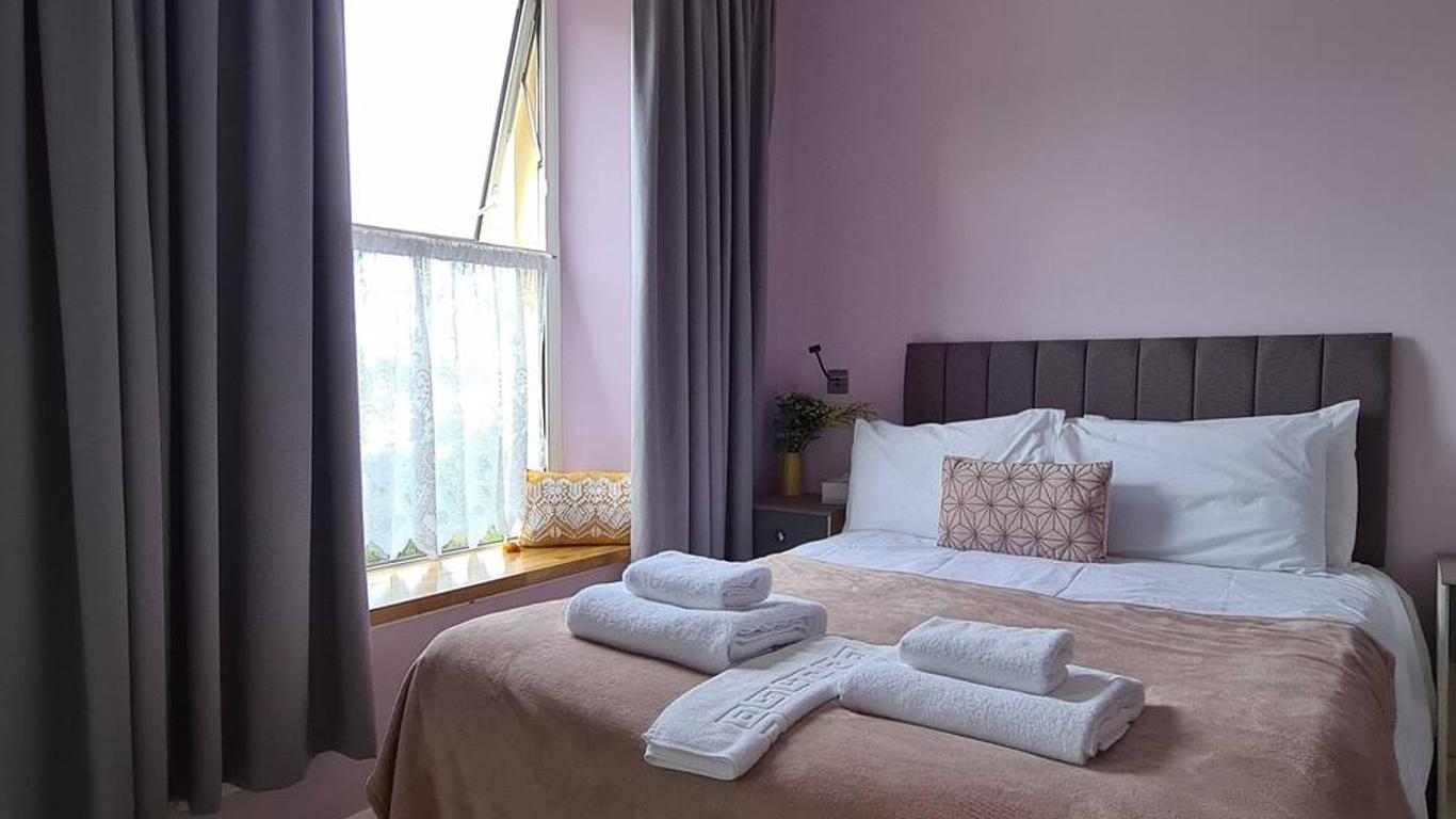 Torland Seafront Hotel