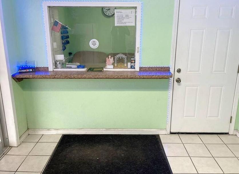 Front desk Photo
