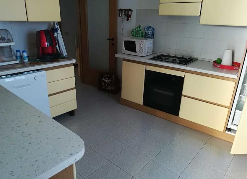 Kitchen Photo