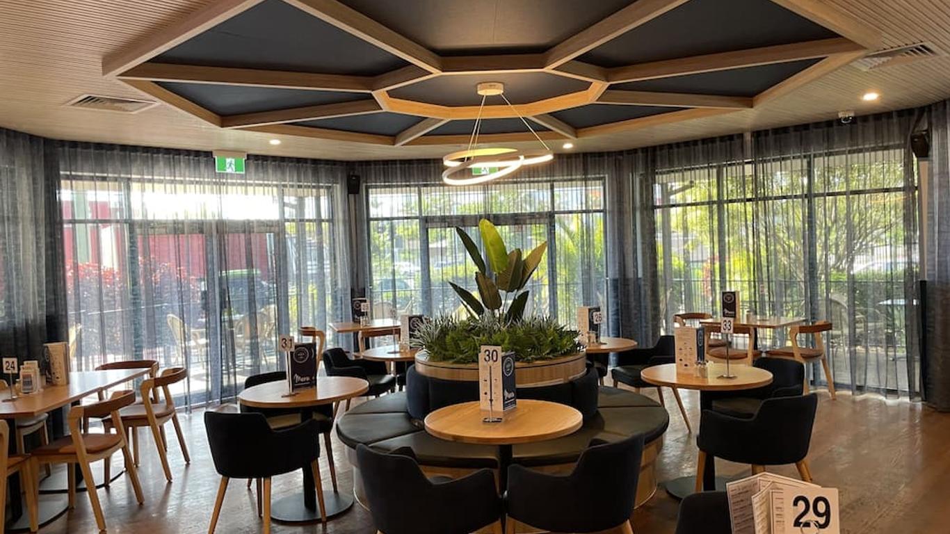 Meadowbrook Hotel Brisbane