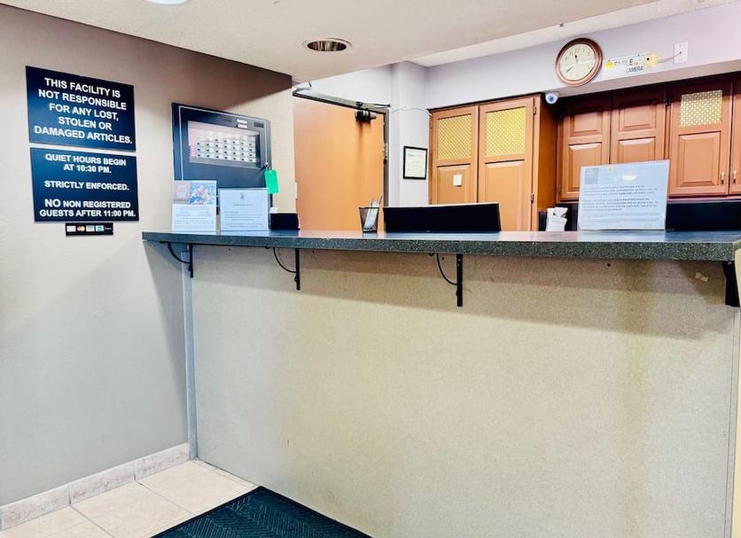 Front desk Photo