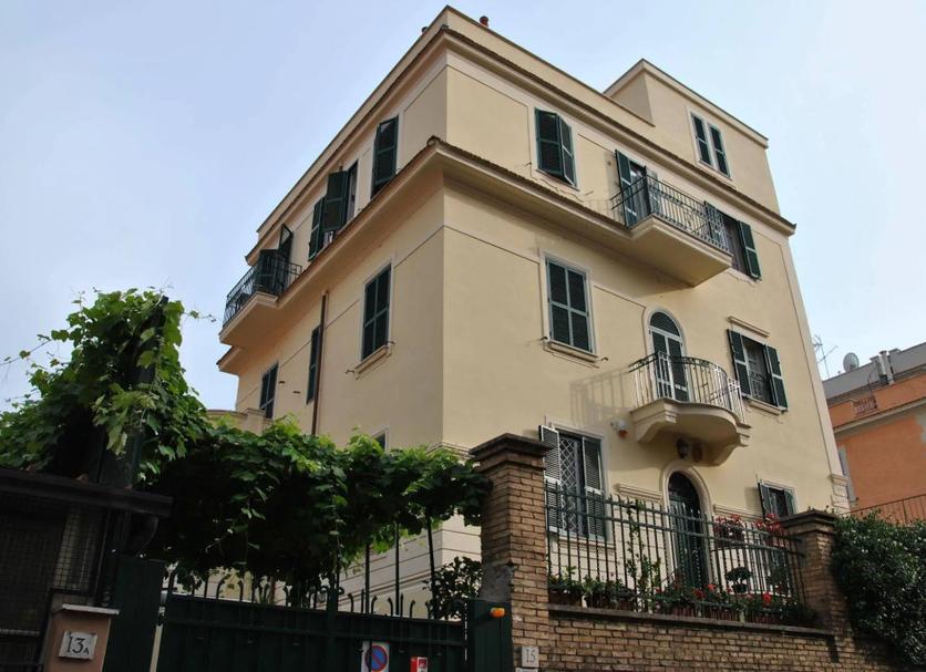 Building Photo
