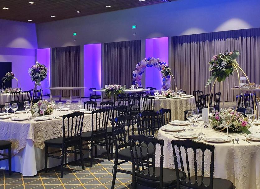 Banquet hall Photo