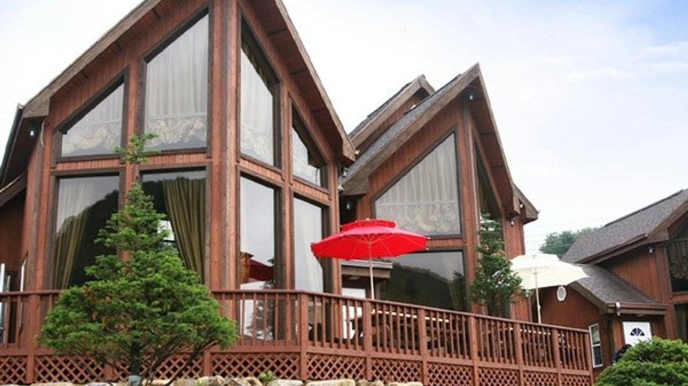 Muju Island Pension