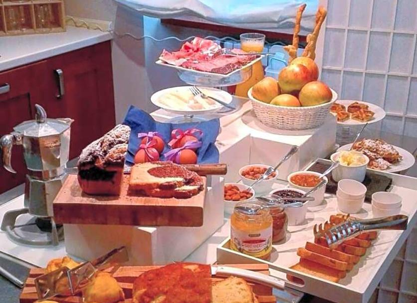 Buffet Photo