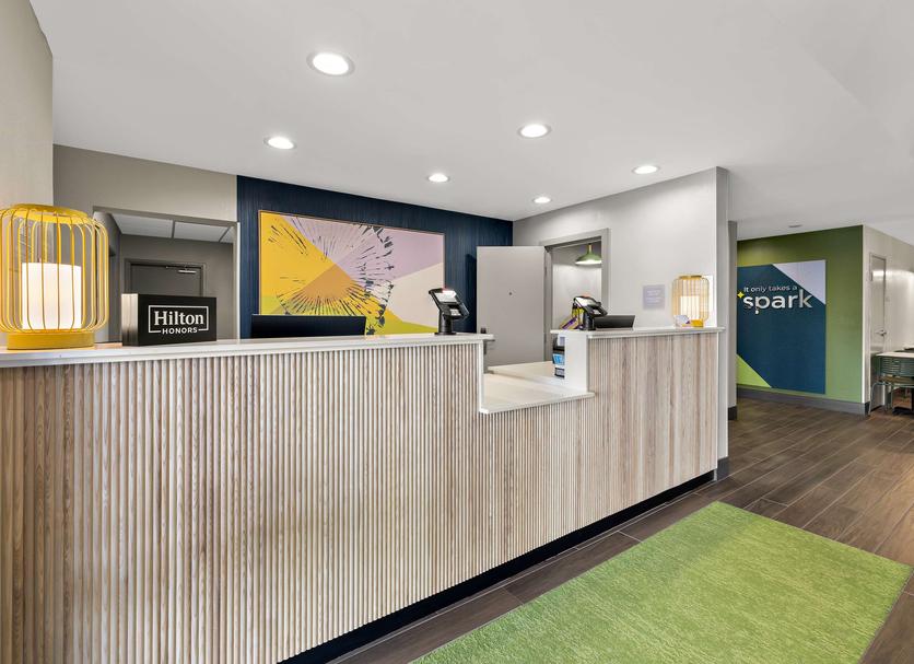 Front desk Photo