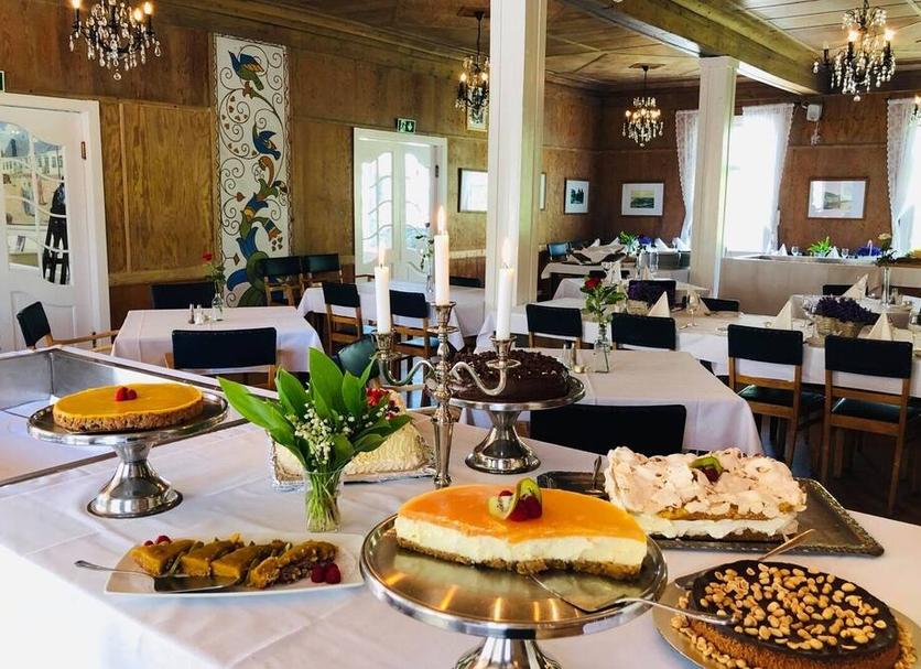 Restaurant Photo