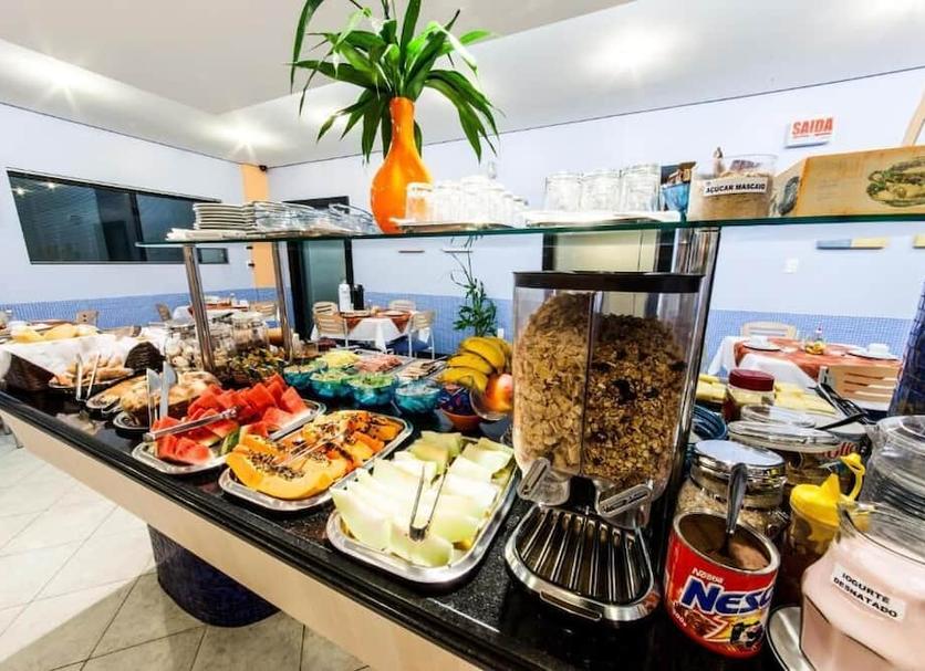 Buffet Photo