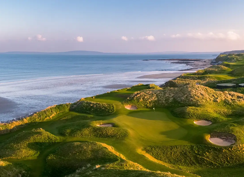 Golf course Photo