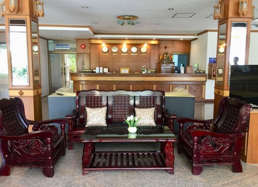 Front desk Photo
