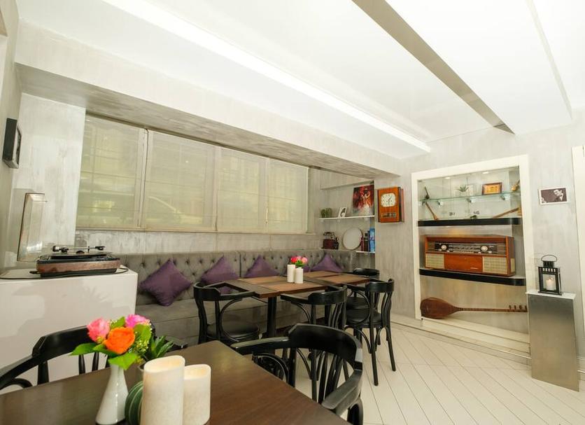 Dining room Photo