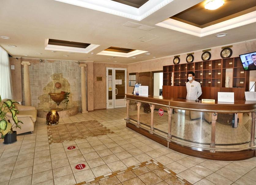 Front desk Photo