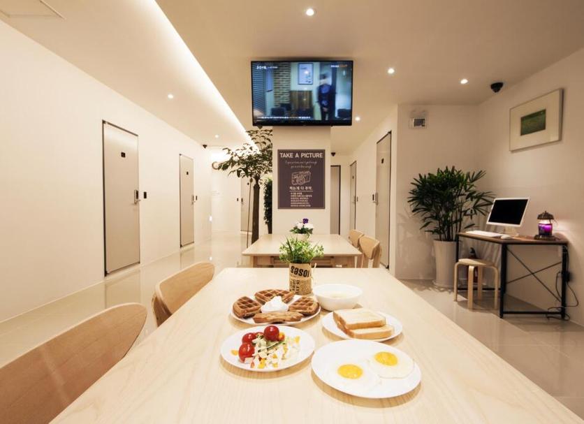 Dining room Photo