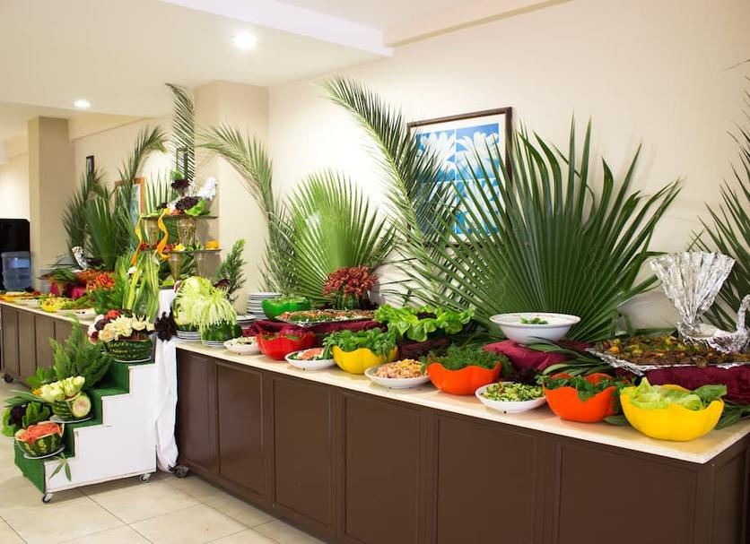Buffet Photo