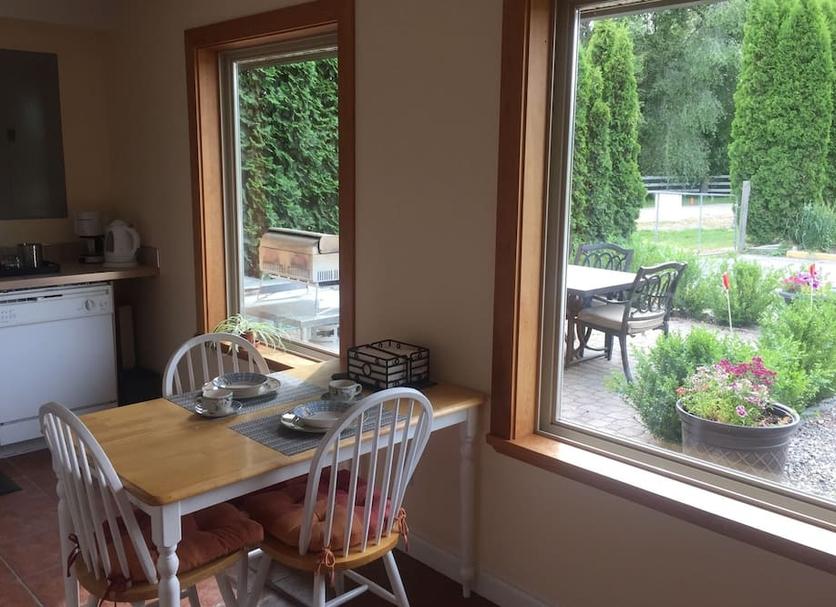 Dining room Photo