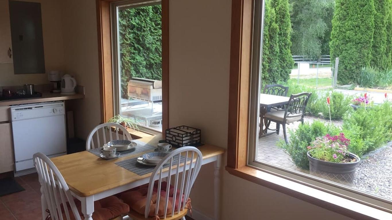 All Seasons Bed & Breakfast