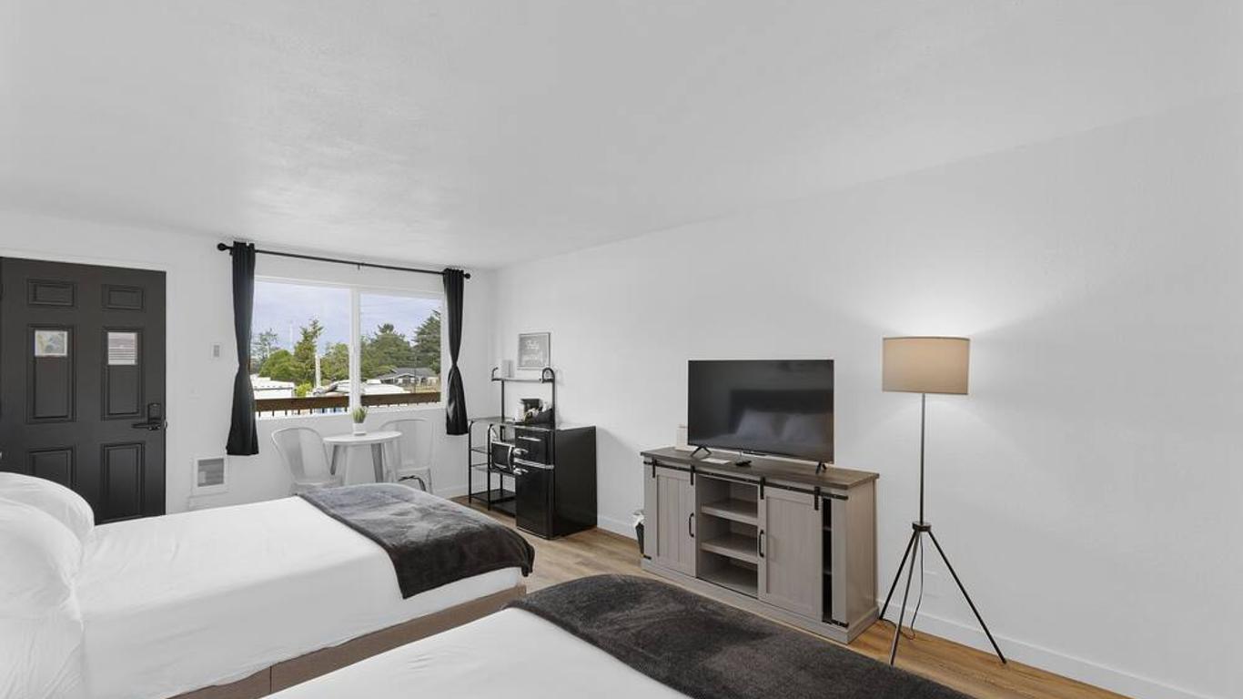Silver Sands Motel