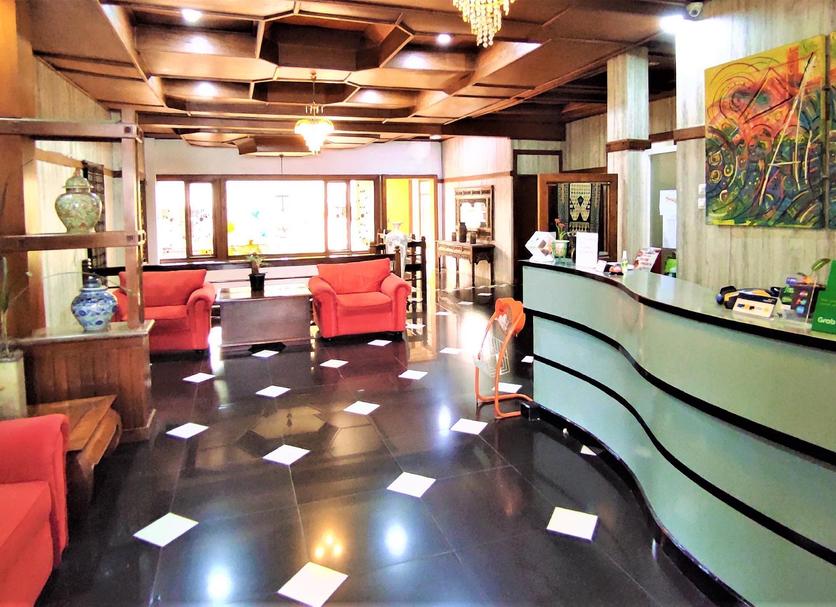 Front desk Photo