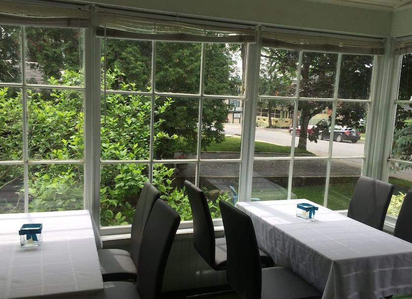 Dining room Photo