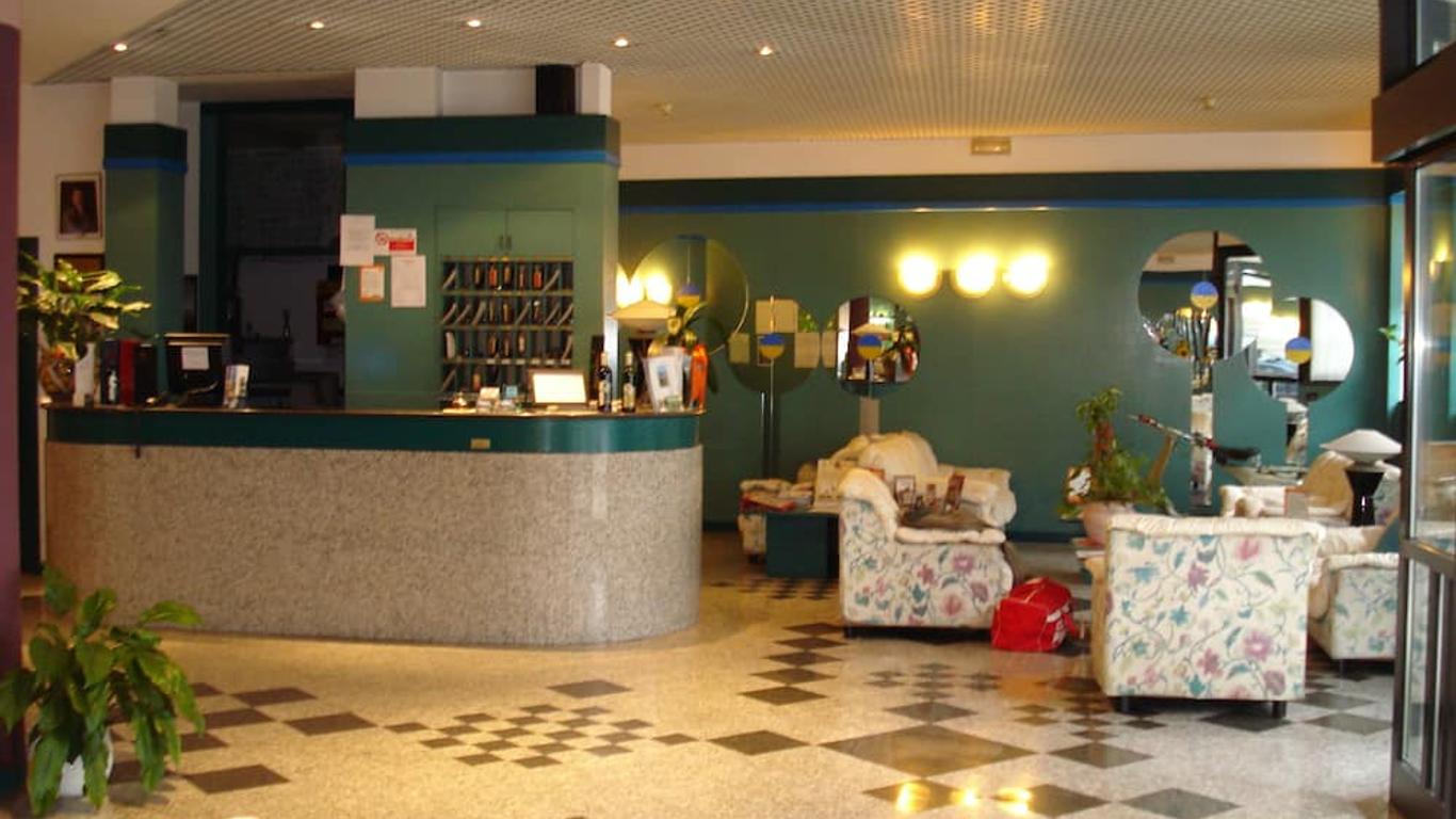 Hotel Plaza