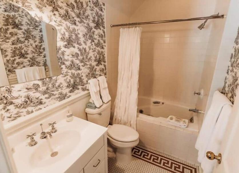 Bathroom Photo