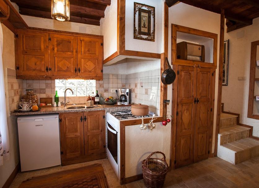 Kitchen Photo
