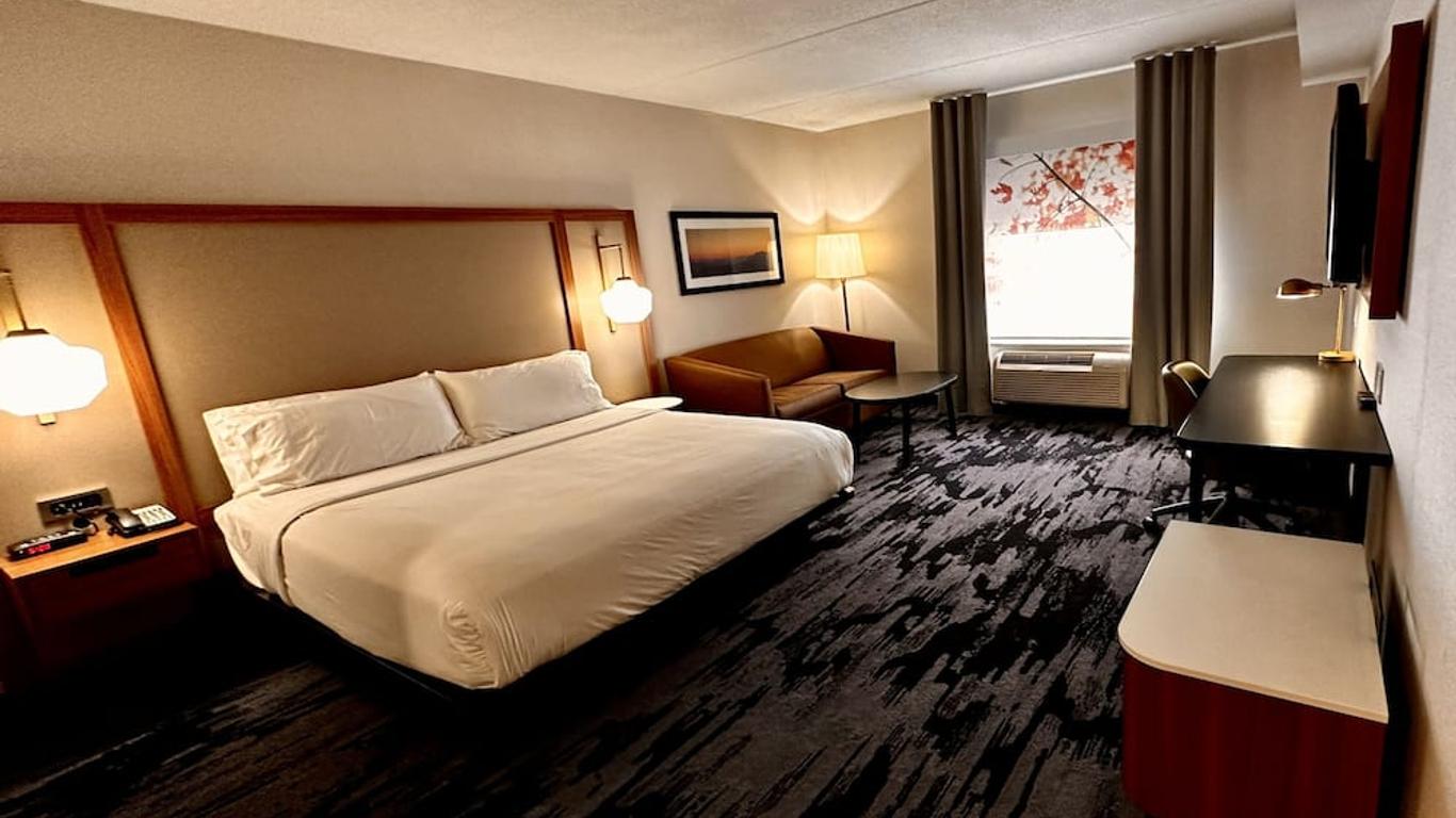Newmarket Hotel and Suites