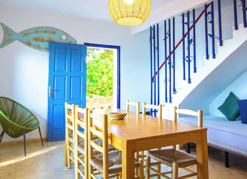 Dining room Photo