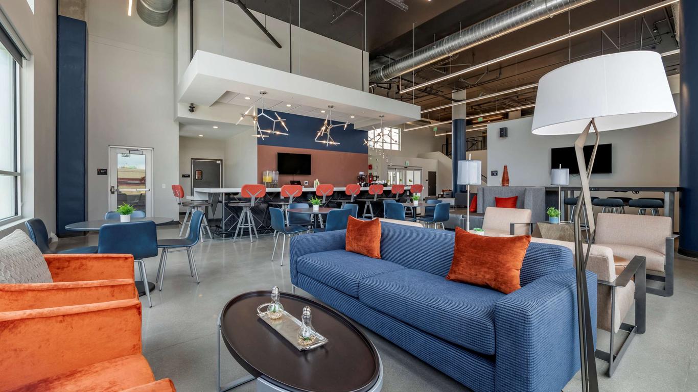 Vīb Hotel by Best Western Denver RiNo