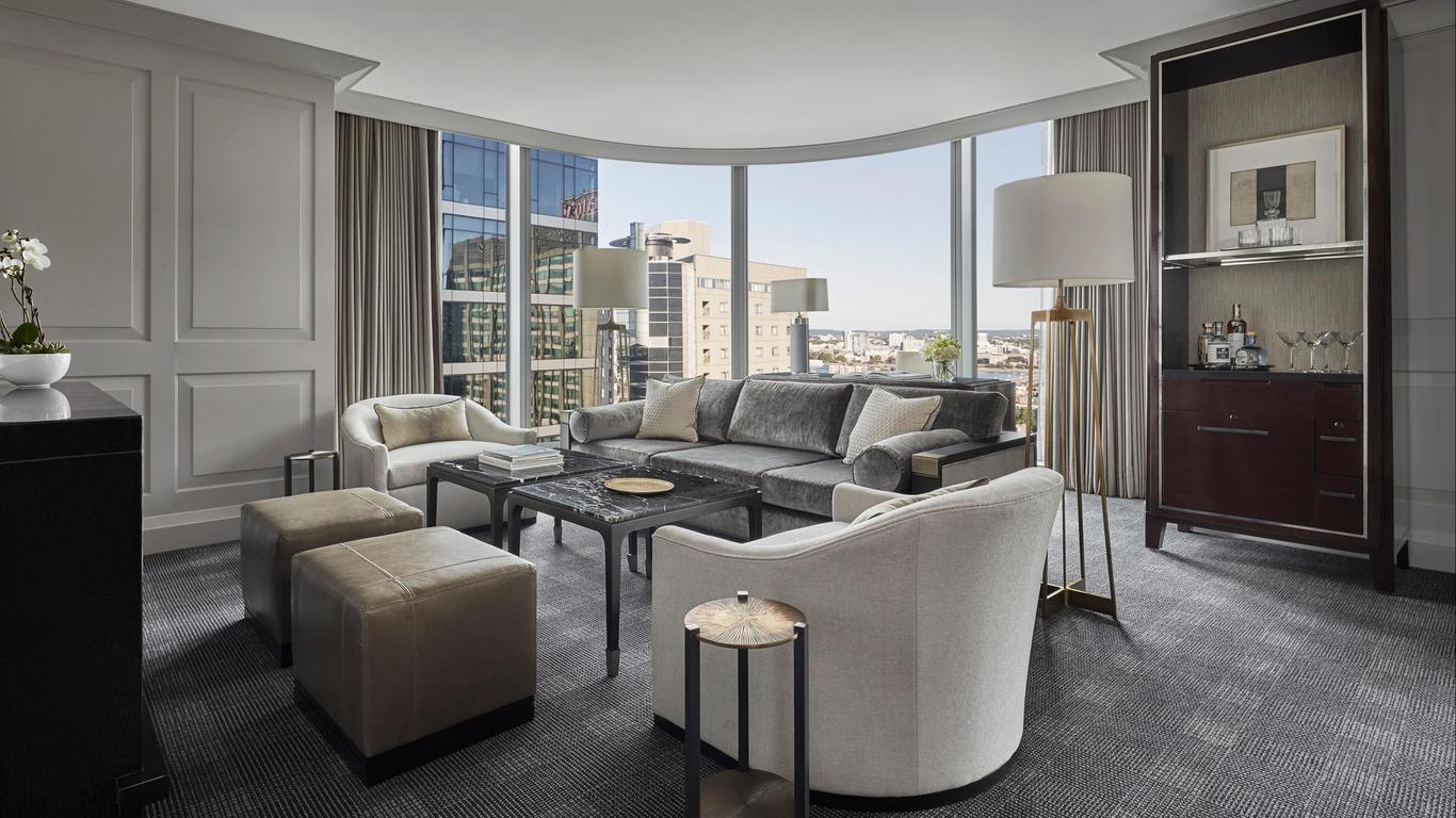 Four Seasons Hotel One Dalton Street, Boston