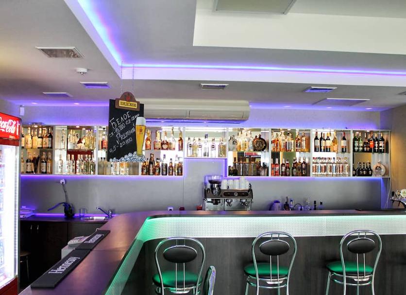 Bar Photo