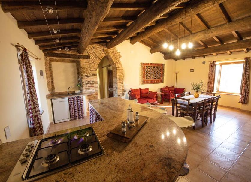 Dining room Photo