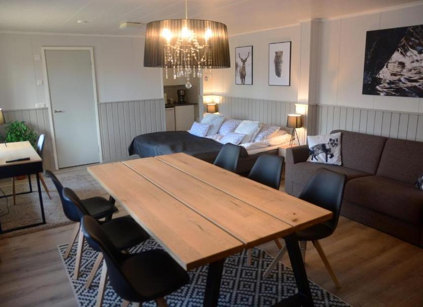 Dining room Photo