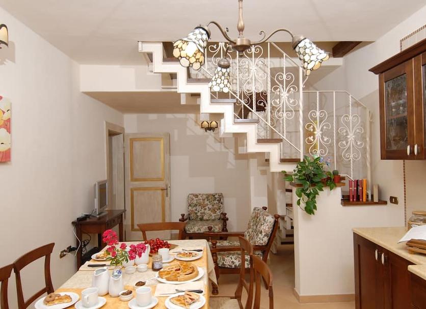 Dining room Photo