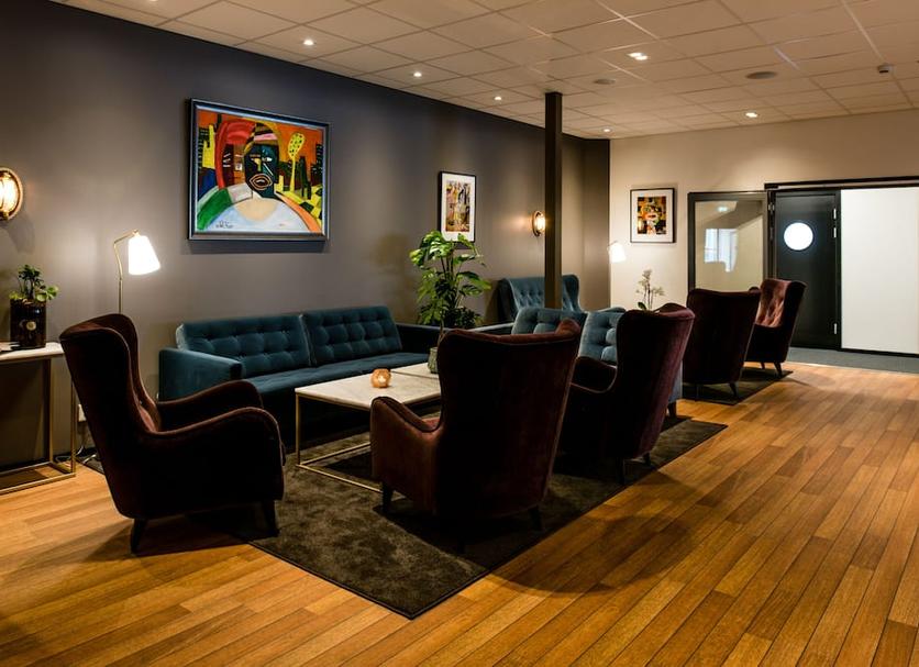 Lounge Photo