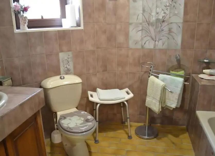 Bathroom Photo