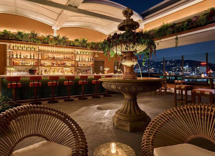 Bar Photo
