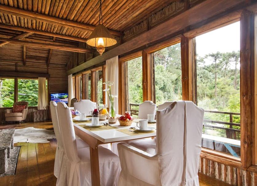 Dining room Photo