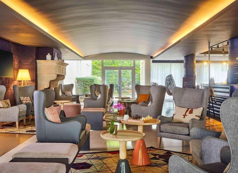 Lounge Photo