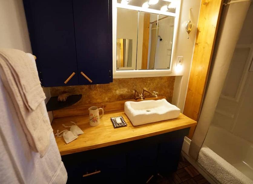 Bathroom Photo