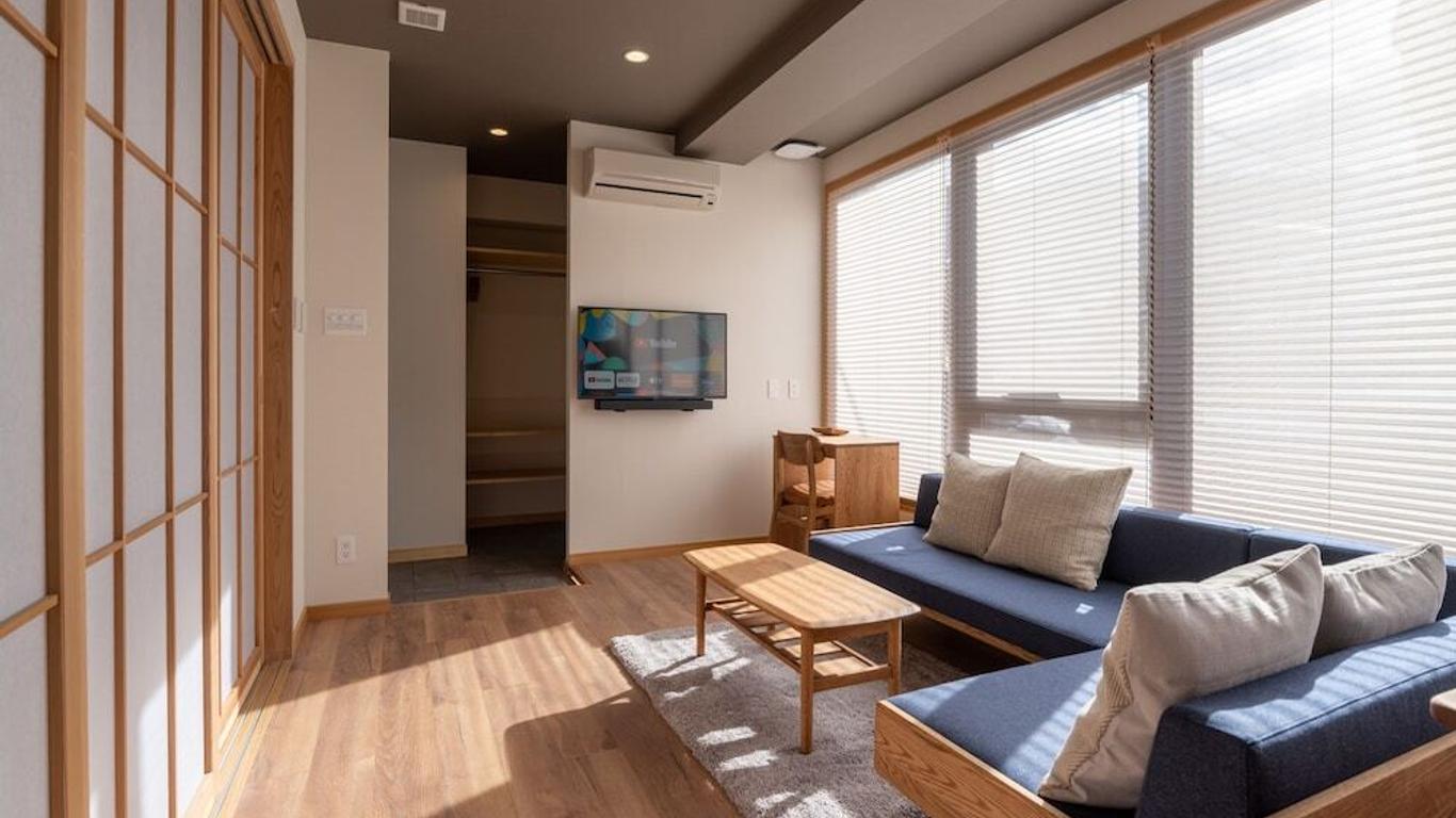 Tanuki Luxury Apartments