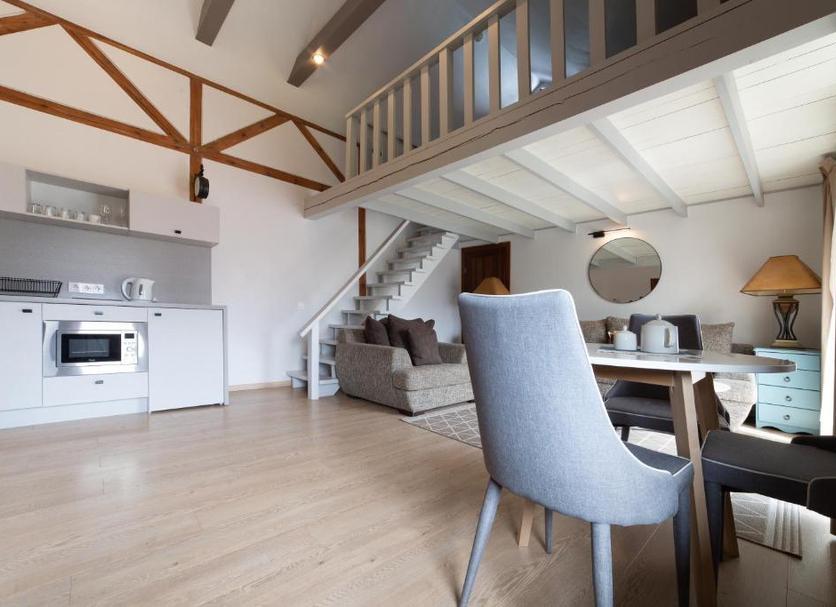 Dining room Photo
