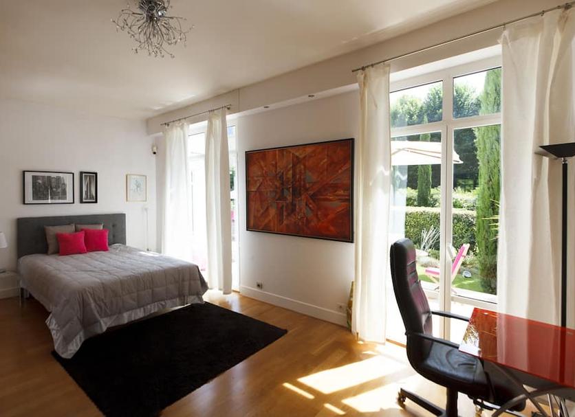 Bedroom Photo