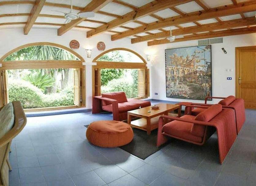 Lounge Photo