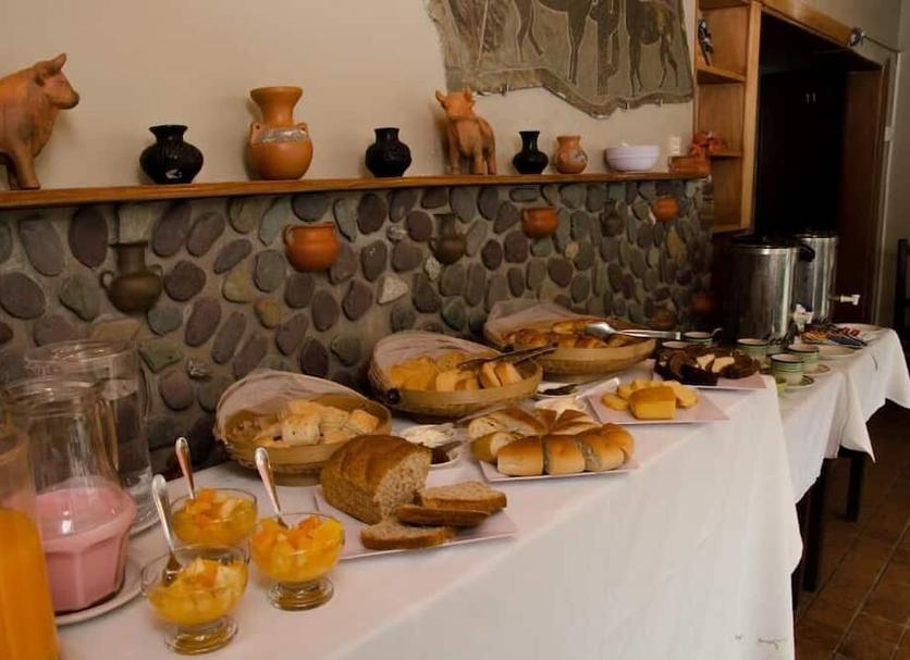 Buffet Photo