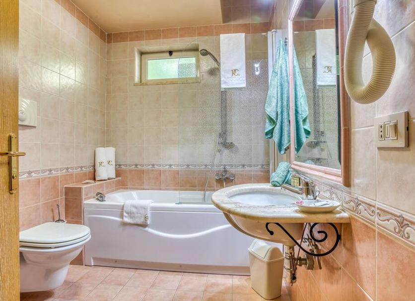 Bathroom Photo