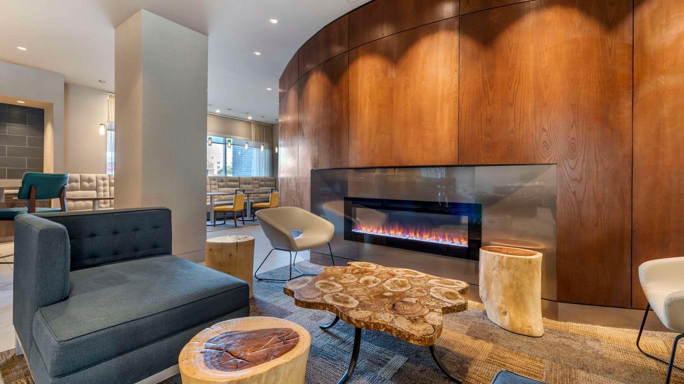 Cambria Hotel Minneapolis Downtown